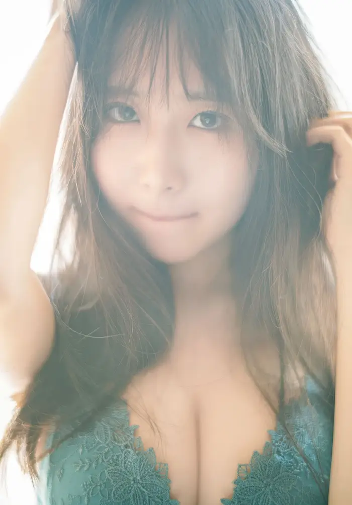 우츠미 리네 영 드래곤 에이지 2025.11 Vol.31