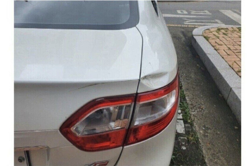 제 차량이 미사일에 맞았습니다