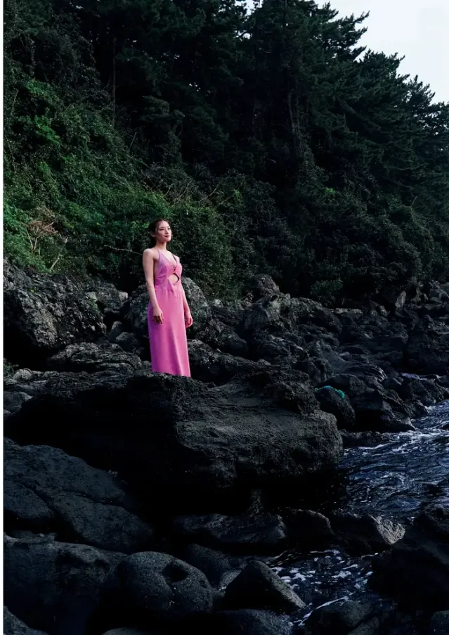 나카다 카나, 두 번째 사진집 「자극하는」 set 03