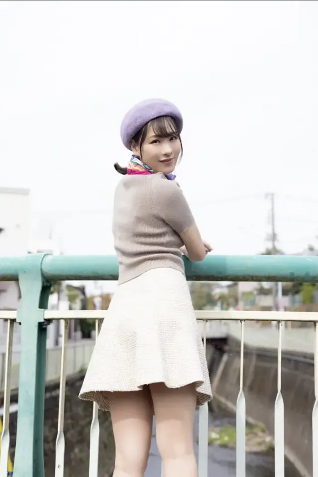 무라카미 유카 사진집 버스 가이드 누드 여행으로