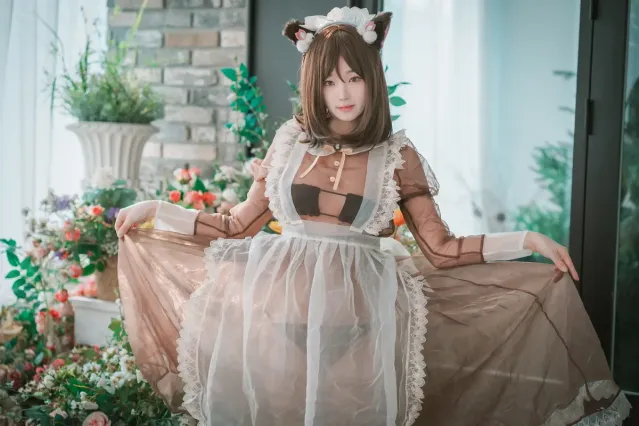 Bambi 밤비, DJAWA ‘Pure Marron Maid’