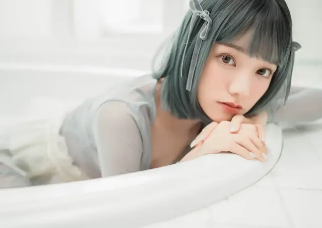미야시타 레나 사진집 《Count sheep》 Set.01