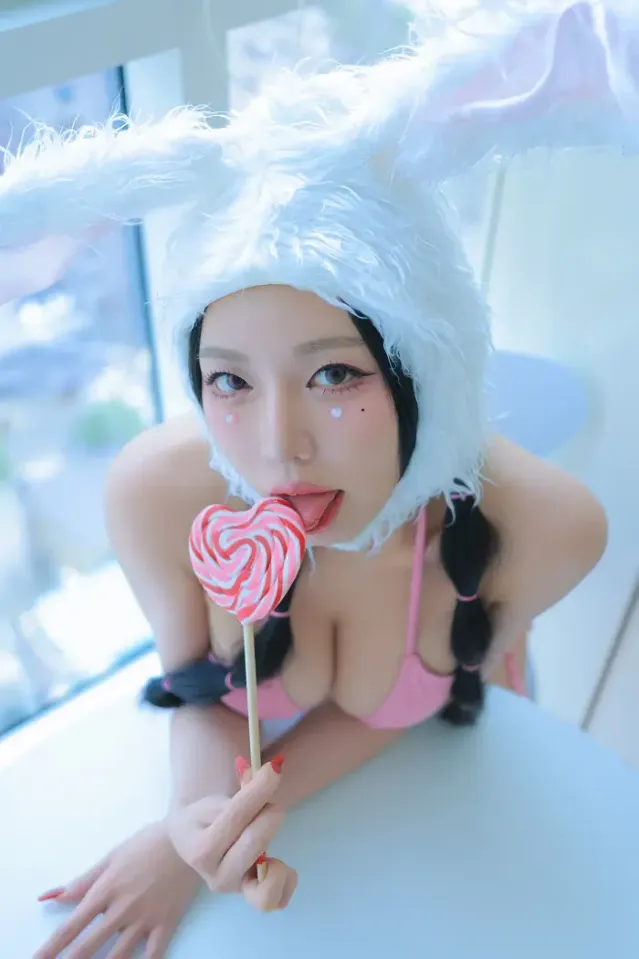 동그란 포토북 「Naked Bunny」 Set.02