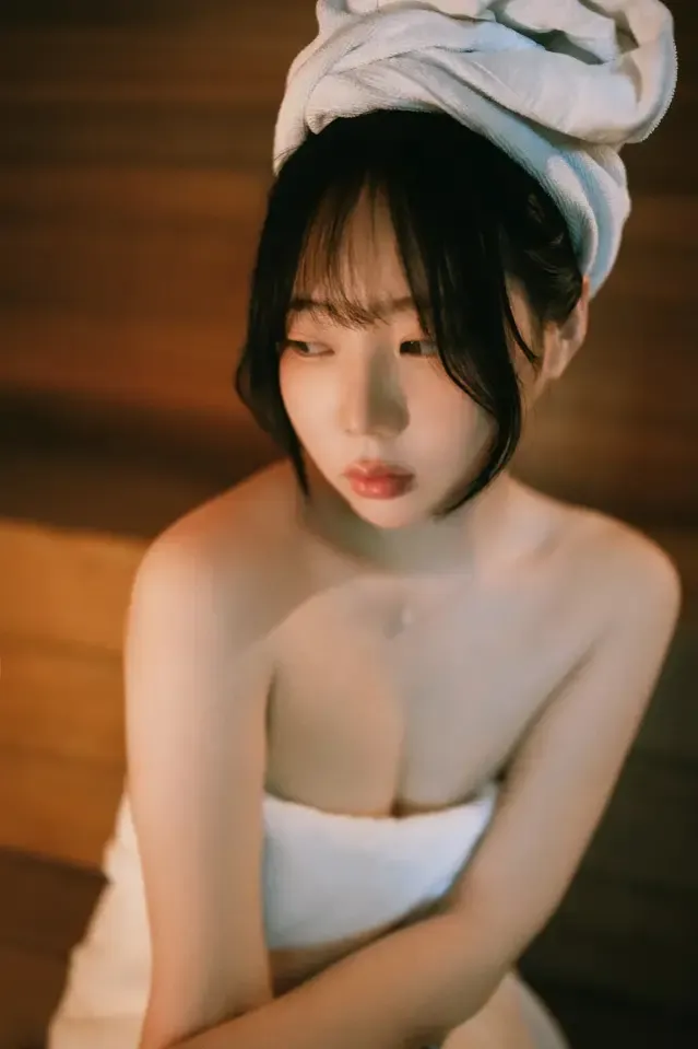 뮤아 스윗박스 사진집 「Sauna」 Set.01
