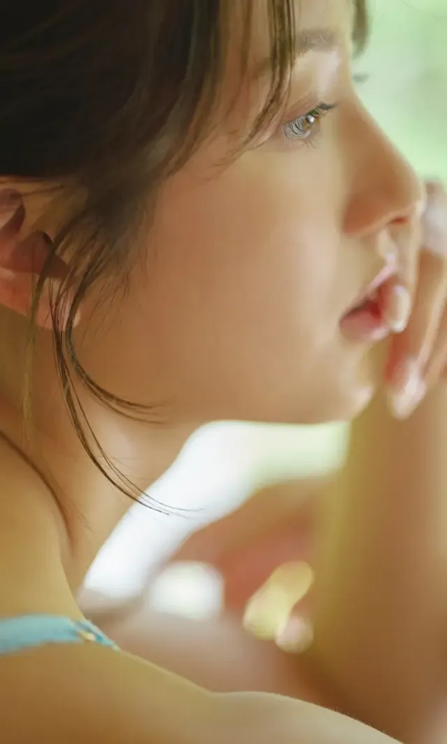 오와다 나나 포토북 「깊은 숲 속에서」 Set.02