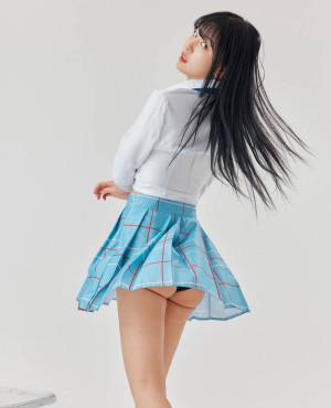 Kiki 키키, PhotoBook ‘Black Hair Marin ♥흑발 마린 키키♥’ Set.01